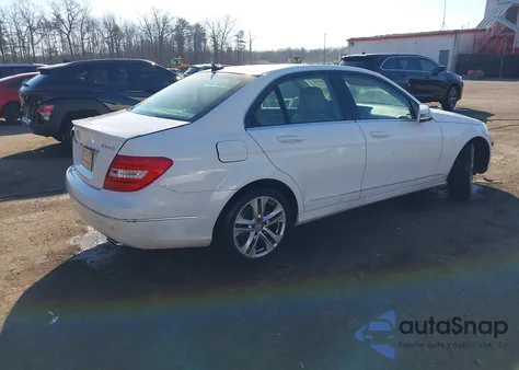 2013 Mercedes-Benz C 300 Luxury 4Matic from USA, damaged, VIN WDDGF8AB7DA786221